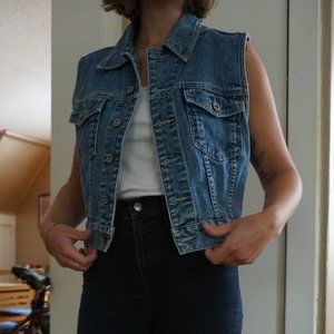 American Eagle Women's Denim Vest, Medium